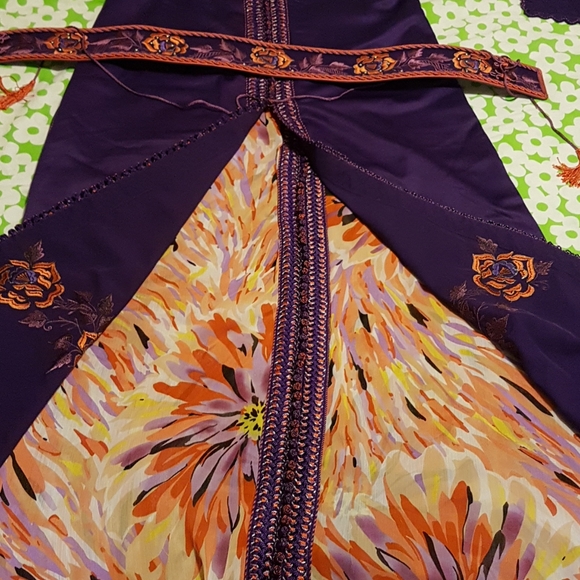 Formal two-piece Moroccan formal dress with belt - Picture 4 of 4